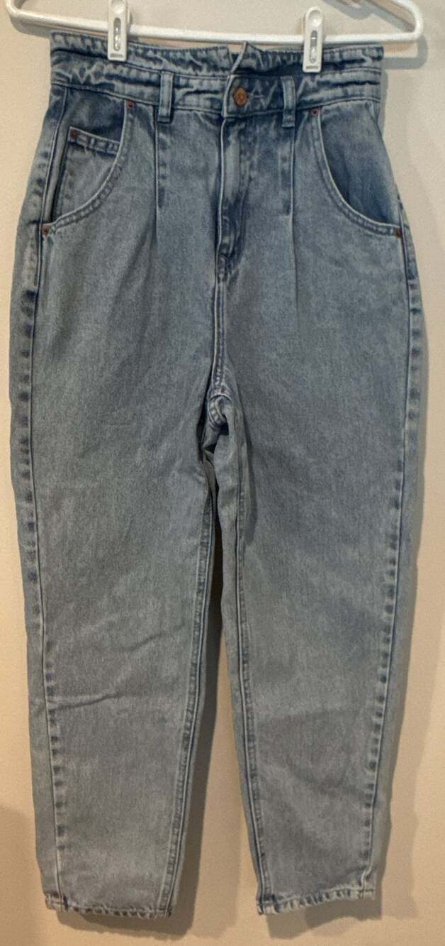 Pull&Bear High Waist Pleated Acid Wash Denim Jeans Size 26